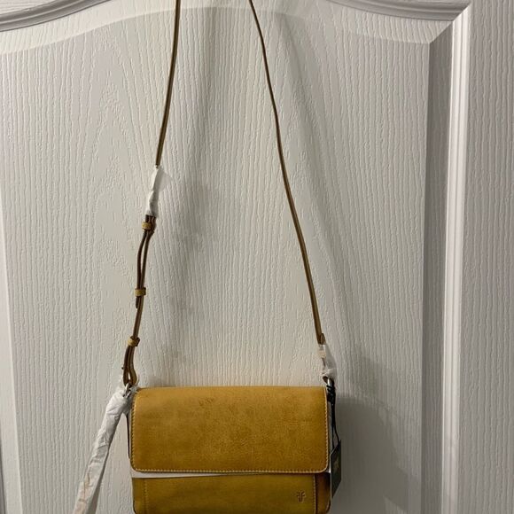 NWT Frye Reed Flap Leather Crossbody - Picture 6 of 7